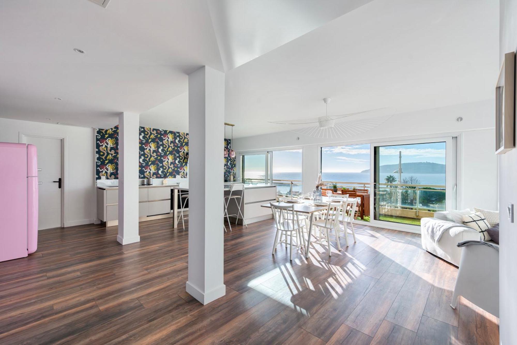 Appartement Grand Balcon Vue 20m Mourillon