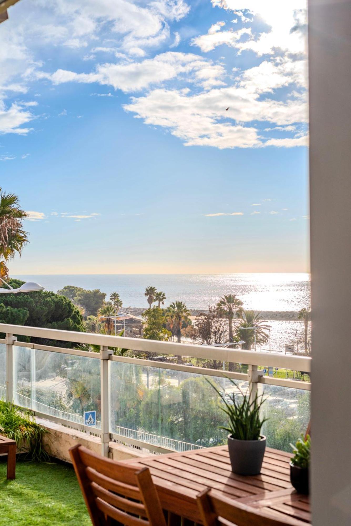 Grand Balcon Vue 20m Mourillon *